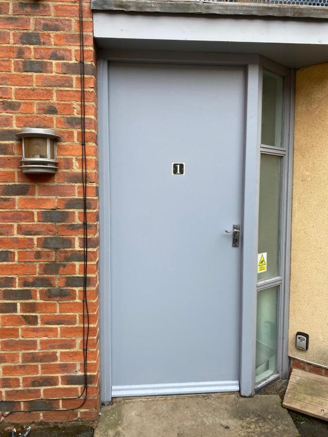 Central Leeds Townhouse With Private Roof Garden Sleeps 4 エクステリア 写真