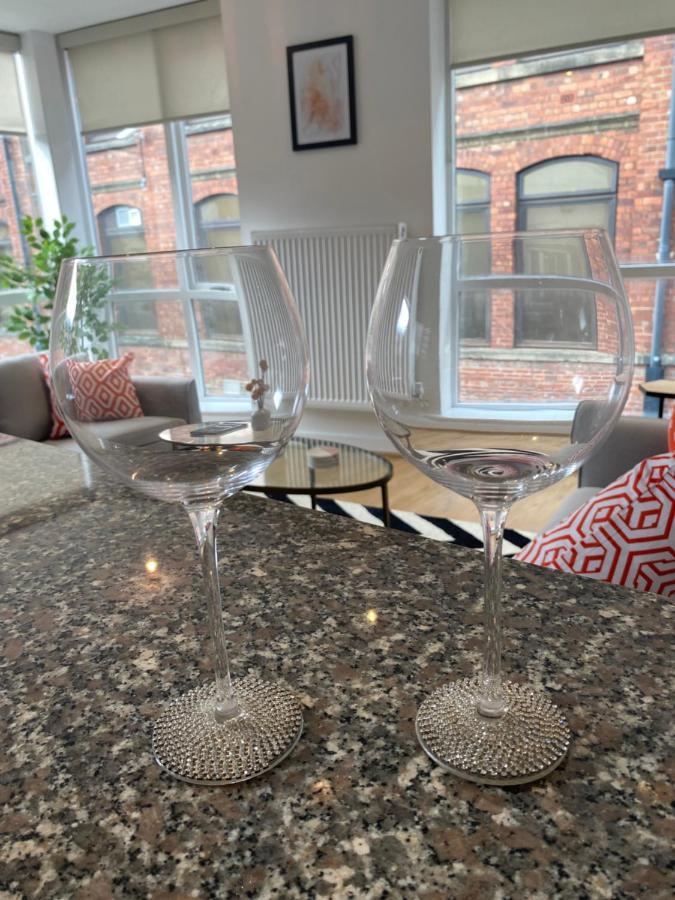 Central Leeds Townhouse With Private Roof Garden Sleeps 4 エクステリア 写真