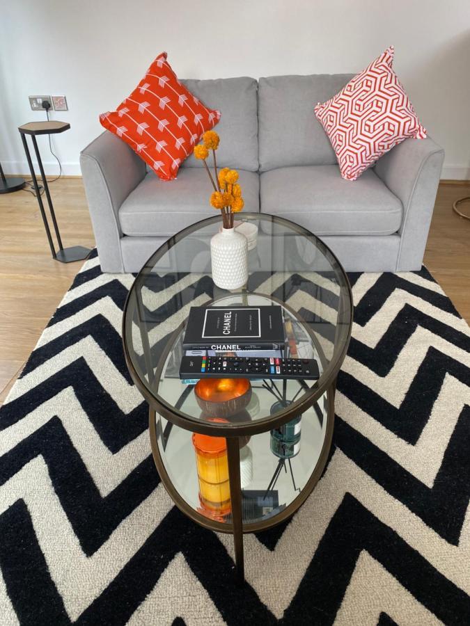 Central Leeds Townhouse With Private Roof Garden Sleeps 4 エクステリア 写真