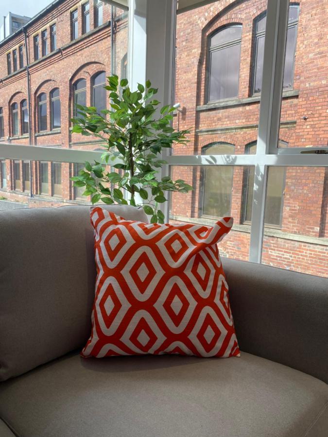 Central Leeds Townhouse With Private Roof Garden Sleeps 4 エクステリア 写真